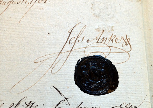 Skøte med Jess Ankers signatur, eier av Moss Jernverk 1776-1784. Foto: Giske Westby